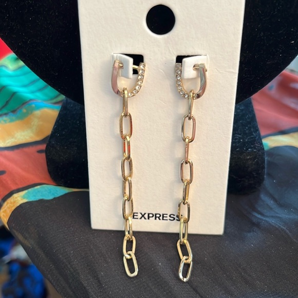 Express paper clip necklace, and earring set - Picture 2 of 9